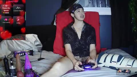 Snapshot of mistervexi chatting on 12-02-25, 01:22 Mx. Vex online show from 12-02-25, 01:22