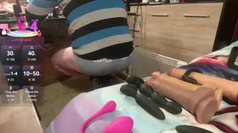 misteryman1956 online show from 12-16-25, 08:25