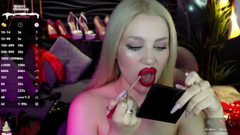 Snapshot of mistress_darsy chatting on 12-23-24, 05:22 Darsy online show from 12-23-24, 05:22