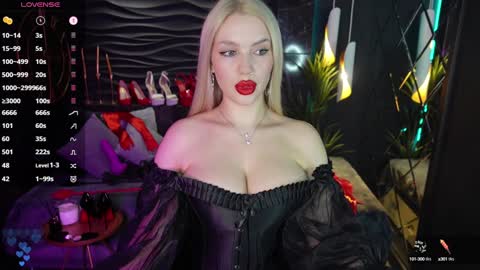 Snapshot of mistress_darsy chatting on 01-19-25, 05:18 Darsy online show from 01-19-25, 05:18