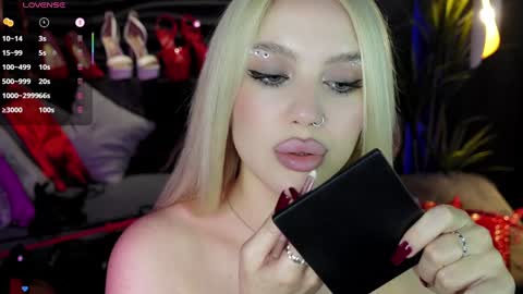 Snapshot of mistress_darsy chatting on 01-30-25, 06:24 Darsy online show from 01-30-25, 06:24