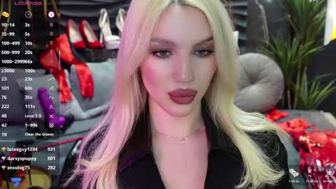 Snapshot of mistress_darsy chatting on 02-11-25, 04:46 Darsy online show from 02-11-25, 04:46