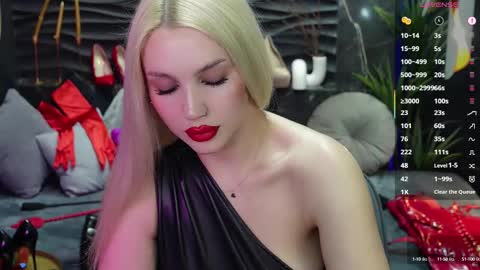 Snapshot of mistress_darsy chatting on 02-26-25, 09:10 Darsy online show from 02-26-25, 09:10