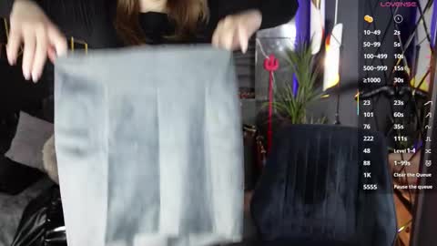 Snapshot of mistress_darsy chatting on 09-25-25, 02:10 Darsy online show from 09-25-25, 02:10