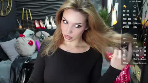 Snapshot of mistress_darsy chatting on 10-14-25, 01:56 Darsy online show from 10-14-25, 01:56