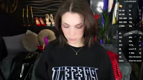 Darsy online show from 11-26-25, 04:57