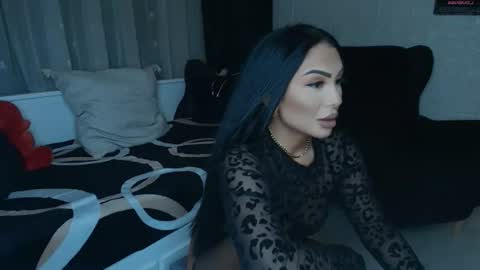 Snapshot of mistress_meryem chatting on 06-22-26, 10:07 mistress_meryem online show from 06-22-26, 10:07