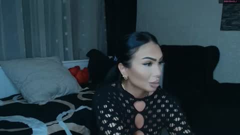 Snapshot of mistress_meryem chatting on 06-25-26, 09:41 mistress_meryem online show from 06-25-26, 09:41