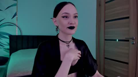 Mistress Mia online show from 10-16-25, 02:01