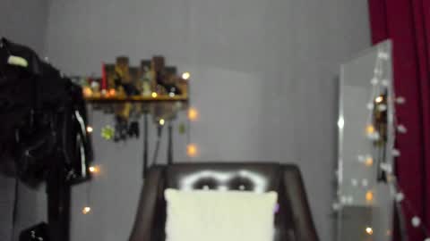 Snapshot of mistress_pamela_ chatting on 12-29-24, 05:31 Mistress Pamela online show from 12-29-24, 05:31