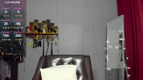 Snapshot of mistress_pamela_ chatting on 01-11-25, 01:53 Mistress Pamela online show from 01-11-25, 01:53