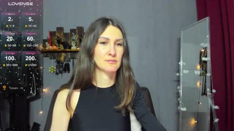 Snapshot of mistress_pamela_ chatting on 01-14-25, 09:13 Mistress Pamela online show from 01-14-25, 09:13