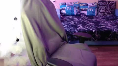 Miss Bailey online show from 12-27-24, 11:17