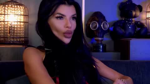 Snapshot of mistresselenia chatting on 09-13-25, 11:43 Elenia online show from 09-13-25, 11:43