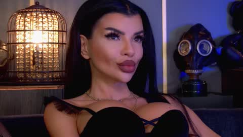 Snapshot of mistresselenia chatting on 11-03-25, 02:51 Elenia online show from 11-03-25, 02:51