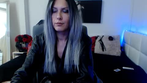 MistressEvelyn  online show from 01-22-25, 05:59