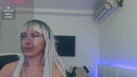 MistressEvelyn  online show from 09-27-25, 07:19