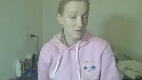 Snapshot of mistressmilly32 chatting on 02-27-26, 09:37 mistressmilly32 online show from 02-27-26, 09:37