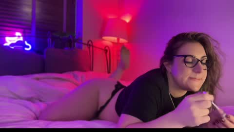 Snapshot of mistresssx chatting on 12-13-24, 04:16 Miss X online show from 12-13-24, 04:16