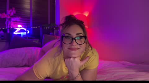 Snapshot of mistresssx chatting on 01-28-25, 02:42 Miss X online show from 01-28-25, 02:42