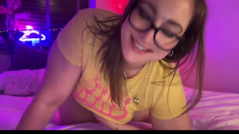 Snapshot of mistresssx chatting on 01-29-25, 07:22 Miss X online show from 01-29-25, 07:22