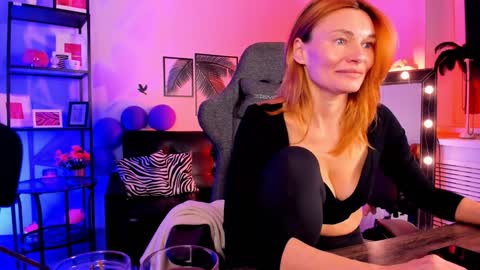 MistyBarnes NONUDE MODEL online show from 01-05-25, 08:32