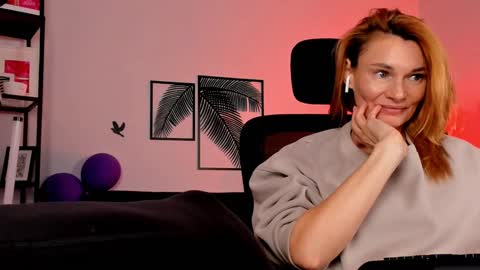 MistyBarnes NONUDE MODEL online show from 01-09-25, 11:58