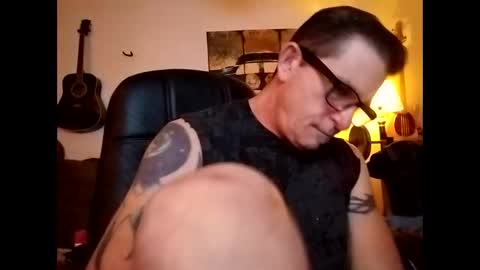 Snapshot of mitchnails69 chatting on 12-26-24, 08:07 BobbyMitchGa online show from 12-26-24, 08:07