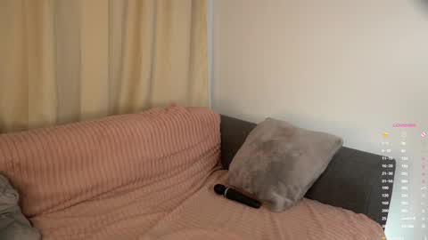 Snapshot of mitziefetters chatting on 02-20-26, 06:26 Rosalie online show from 02-20-26, 06:26