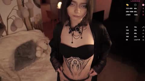 Yuka online show from 10-23-25, 06:28