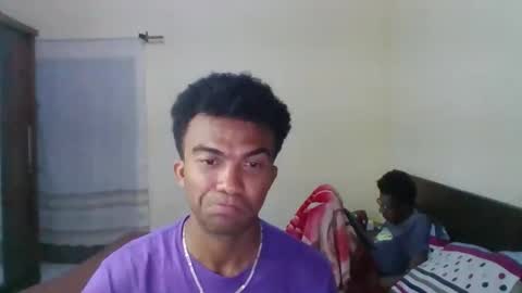 Snapshot of mixedboy_sexy chatting on 10-28-25, 07:49 mixedboy_sexy online show from 10-28-25, 07:49