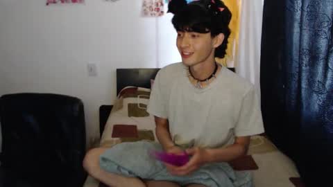 Naomi and Nekorii online show from 10-19-25, 09:59