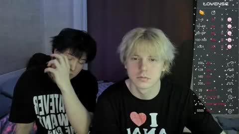 MeowMiku online show from 12-04-25, 03:54