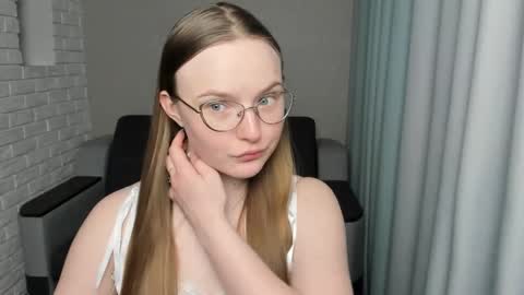 Miya online show from 03-11-25, 06:30