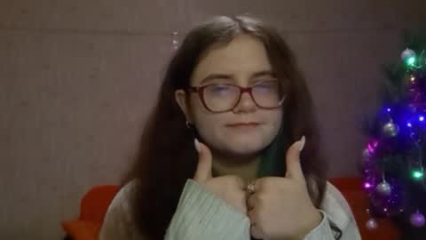 Snapshot of miyabe chatting on 01-06-26, 03:43 Milana online show from 01-06-26, 03:43