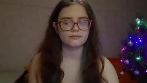 Snapshot of miyabe chatting on 01-08-26, 03:09 Milana online show from 01-08-26, 03:09