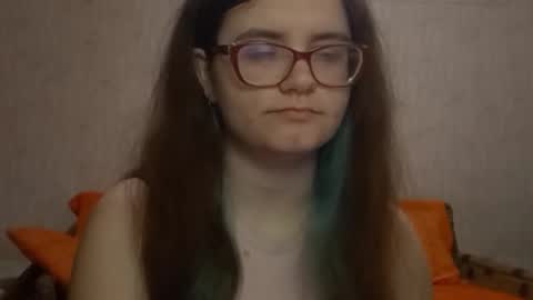 Snapshot of miyabe chatting on 02-01-26, 04:11 Milana online show from 02-01-26, 04:11