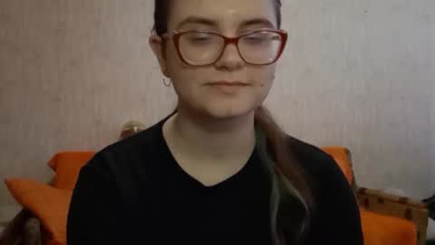 Snapshot of miyabe chatting on 02-06-26, 08:18 Milana online show from 02-06-26, 08:18