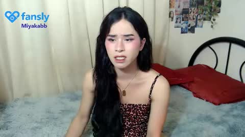 Miyakabebe online show from 11-13-25, 07:07