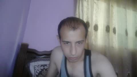 Snapshot of mj9800 chatting on 01-07-26, 05:21 mahmoud online show from 01-07-26, 05:21