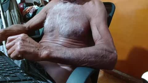 Snapshot of mjmadurengue chatting on 02-12-25, 04:54 Mario jose online show from 02-12-25, 04:54