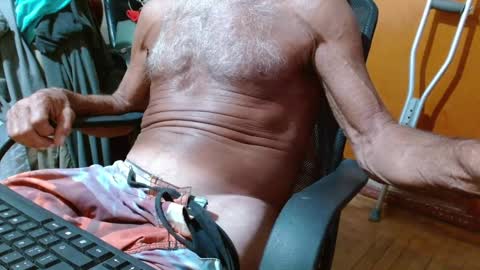 Snapshot of mjmadurengue chatting on 02-17-25, 07:26 Mario jose online show from 02-17-25, 07:26