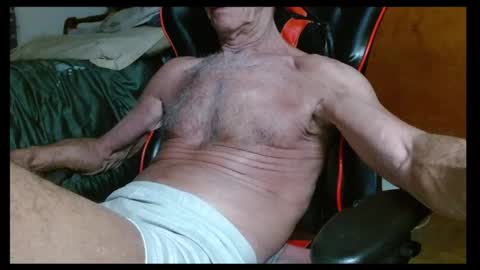 Snapshot of mjmadurengue chatting on 09-16-25, 04:35 Mario jose online show from 09-16-25, 04:35