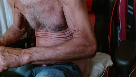 Snapshot of mjmadurengue chatting on 10-24-25, 05:31 Mario jose online show from 10-24-25, 05:31