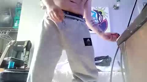 Daddy720 online show from 10-29-25, 02:41