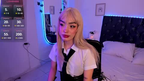 Snapshot of mkultra__ chatting on 01-16-25, 02:41 mkultra__ online show from 01-16-25, 02:41