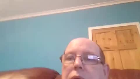 Snapshot of ml1968 chatting on 11-09-25, 04:05 Leather Pants online show from 11-09-25, 04:05