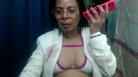 kelly online show from 09-25-25, 03:10