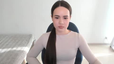 Snapshot of mmm_bananaa_ chatting on 01-19-25, 12:50 Beata online show from 01-19-25, 12:50