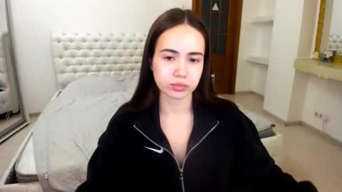 Snapshot of mmm_bananaa_ chatting on 02-05-25, 08:46 Beata online show from 02-05-25, 08:46